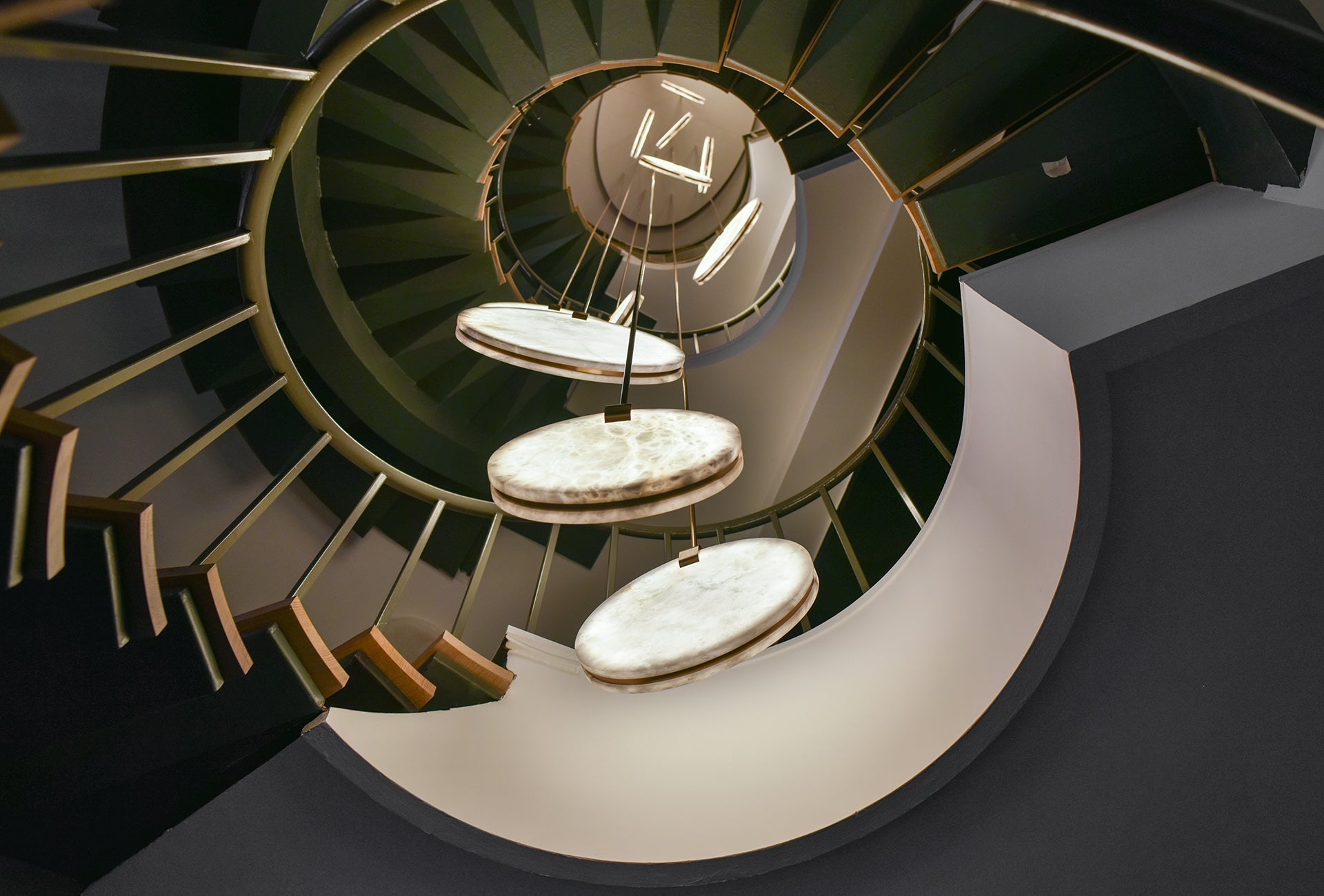 Soho Real Alabaster Disc Pendant Light, Pendant Lamp For Hallway, Staircase Pendant Light Kevinstudiolives